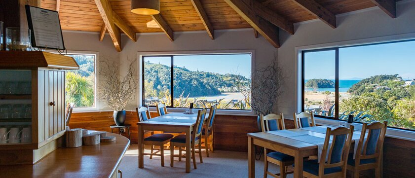 Dining Kimi Ora Spa Resort