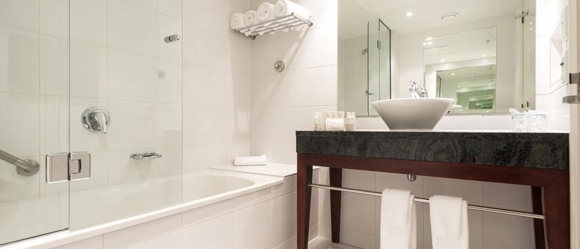 Rutherford Hotel Badezimmer