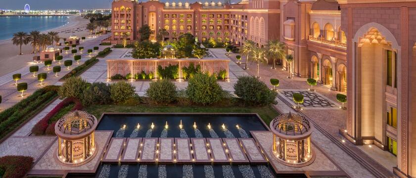 Emirates Palace Außenanlage