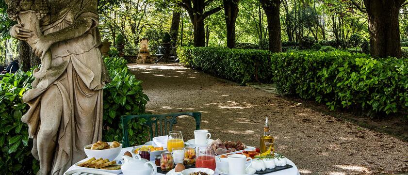 Hôtel du Pigonnet Fruehstueck