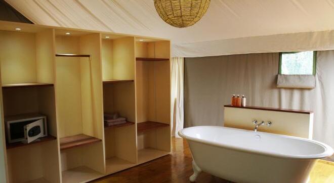 Ruzizi Tented Lodge Badezimmer
