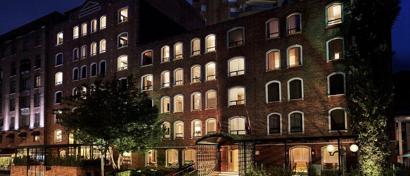 Four Seasons Hotel Casa Medina Außenansicht