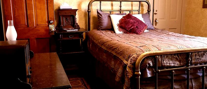 Zimmer - The Historic Occidental Hotel