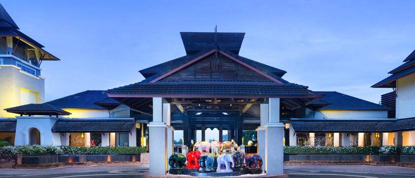 Le Méridien Chiang Rai Resort Hoteleingang