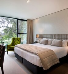 The George Premium Executive King