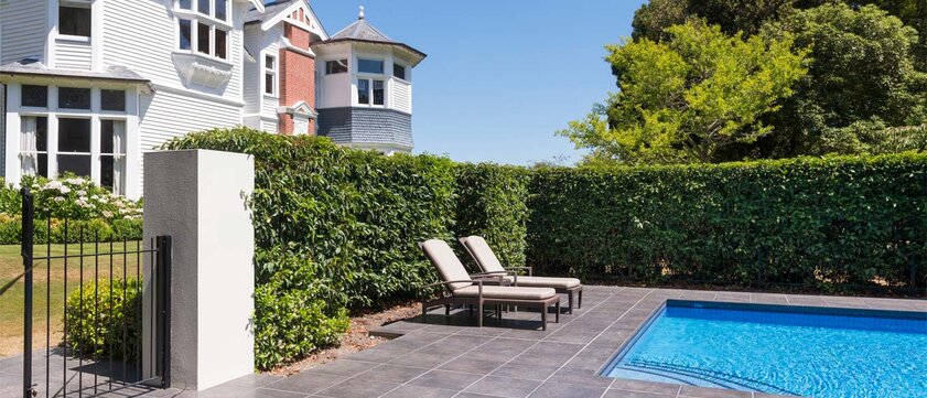 Otahuna Lodge Poolansicht