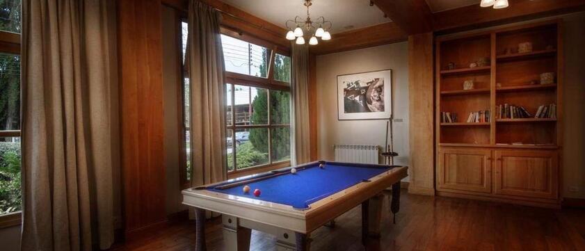 Kosten Aike Billardraum