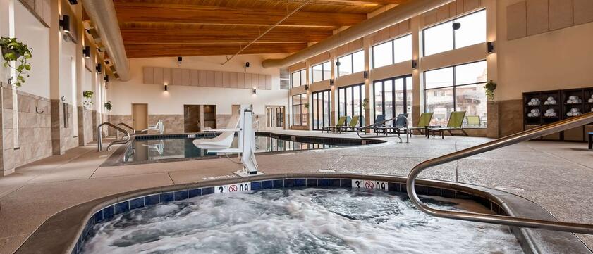Best Western Premier Grand Canyon Squire Inn Pool