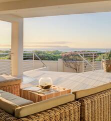 Abalone Guest Lodge Terrasse