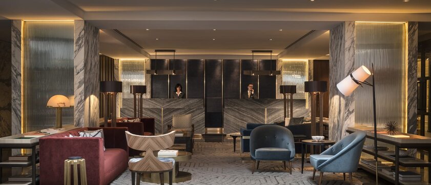 Four Seasons Hotel Rezeption