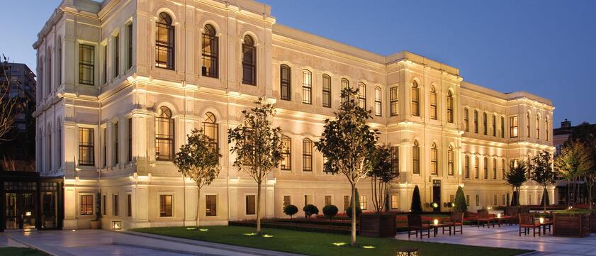 Four Seasons Hotel Istanbul At The Bosphorus Außenansicht