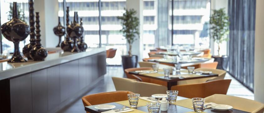 Centro Shaheen Hotel by Rotana Restaurant