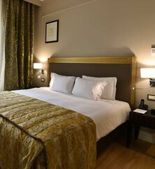 Grand Hotel Yerevan Doppelzimmer
