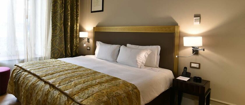 Grand Hotel Yerevan Doppelzimmer