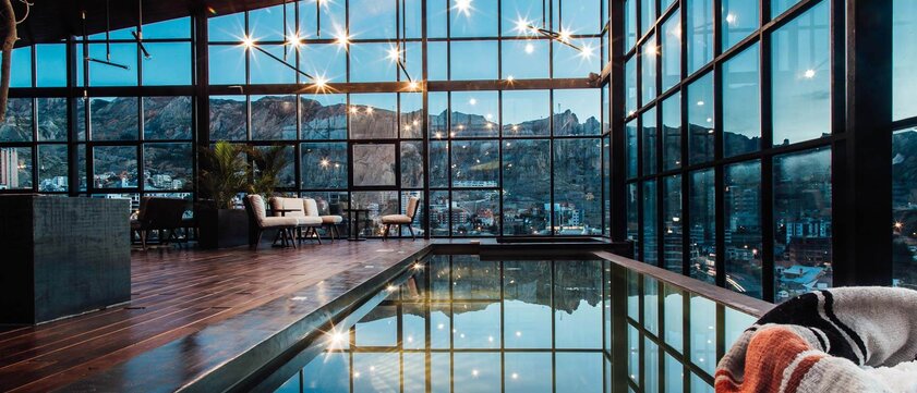 Atix Hotel Poolansicht