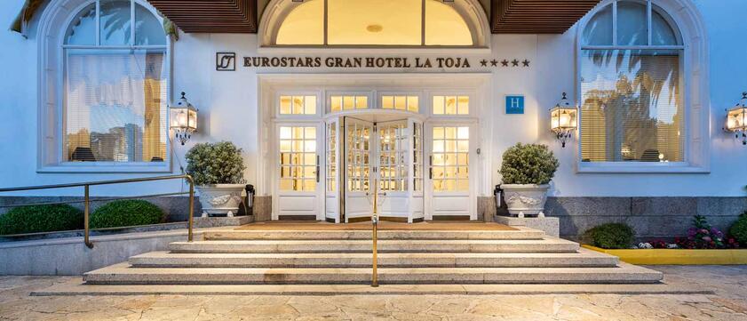 Eurostars Gran Hotel La Toja Eingang