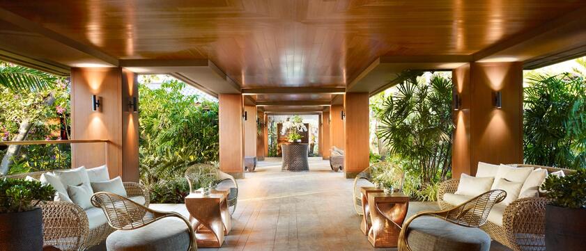 four seasons lanaii at manele bay lobby