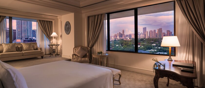 The Peninsula Hotel Suite