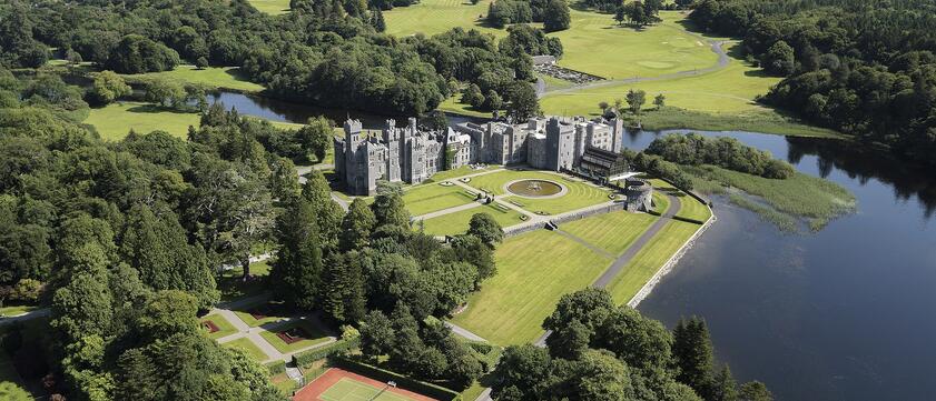 Ashford Castle Außenansicht