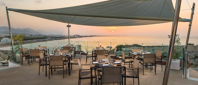 Crowne Plaza Muscat Terrasse