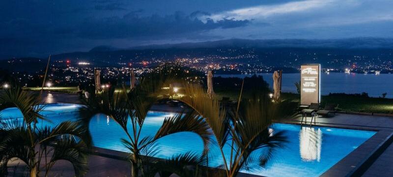 Mantis Kivu Marina Bay Hotel Pool