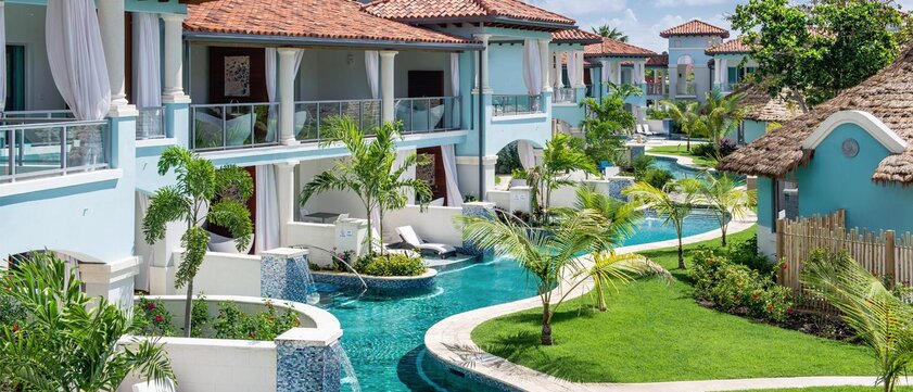 Royal Sandals Barbados Terrasse mit Pool