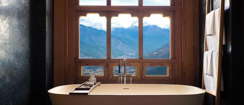 Six Senses Paro Badezimmer