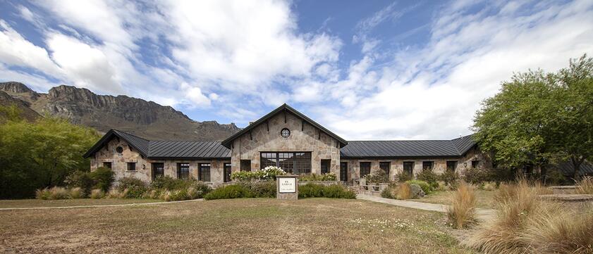 Außenansicht von Explora Patagonia Lodge im Nationalpark, Chile
