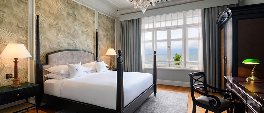 Eastern & Oriental Hotel Suite