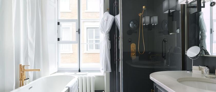 Auberge Saint Antoine Badezimmer