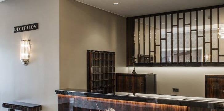 Hotel Borg by Keahotels Rezeption