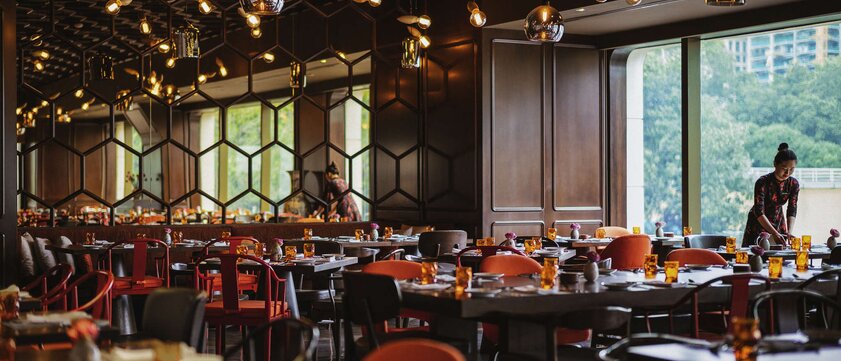 Hotel des Arts Saigon - MGallery Restaurant