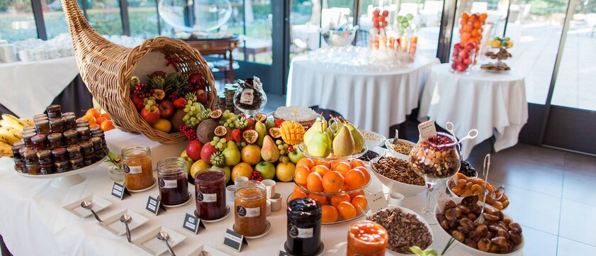 Le Vallon de Valrugues & Spa Buffet