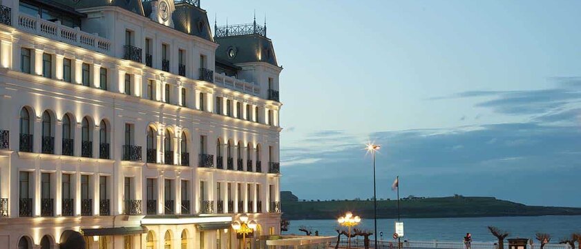 Grand Hotel Sardinero Außenansicht