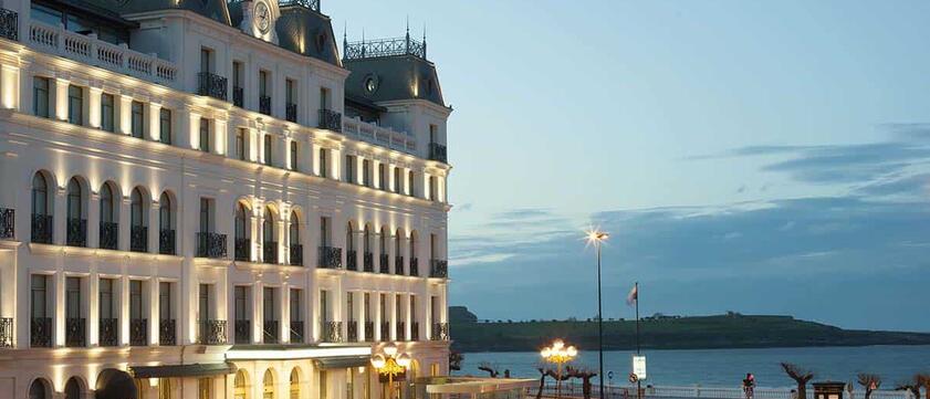 Grand Hotel Sardinero Außenansicht