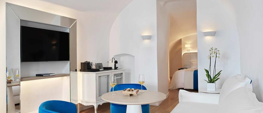 Room - Katikies Santorini