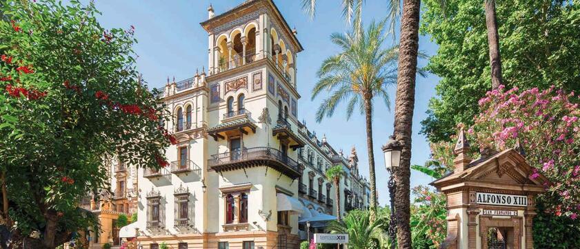 Hotel Alfonso XIII Hotelansicht