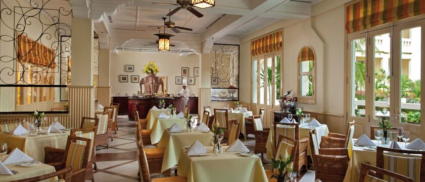 Raffles Grand Hotel dAngkor Cafe