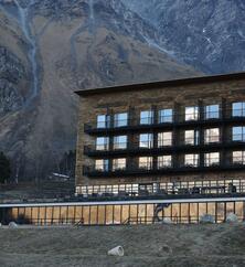 Rooms Hotel Kazbegi Außenansicht