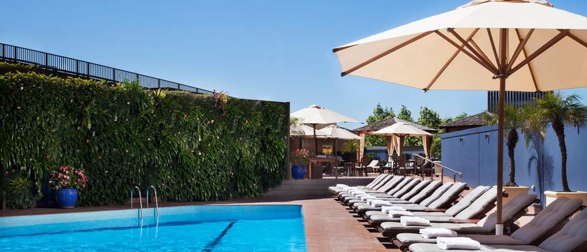 Four Seasons Sydney Pool