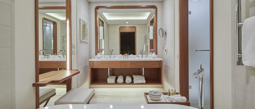Regent Porto Montenegro Bathroom Venezia