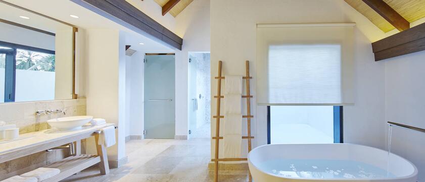 Como Maalifushi Badezimmer