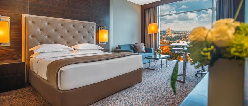 The Biltmore Tbilisi Hotel Doppelzimmer