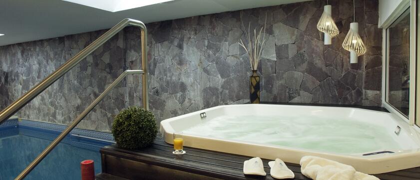 Cilene del Faro Suites & Spa Whirlpool