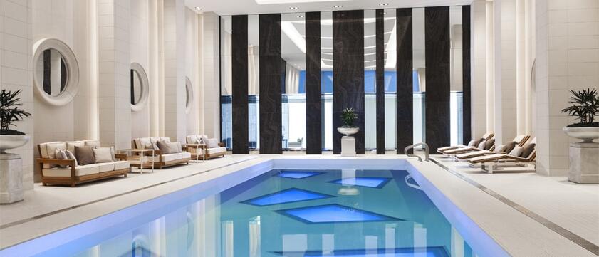 Rosewood Hotel Georgia Innenpool