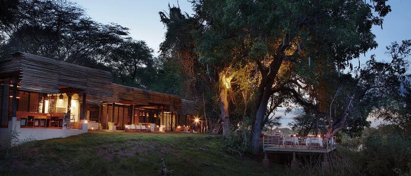 Matetsi River Lodge Außenansicht