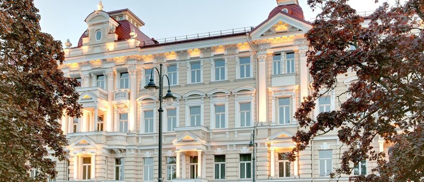 Grand Hotel Kempinski Vilnius Außenansicht