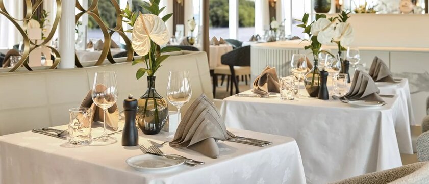 Amadeus Queen Panorama Restaurant