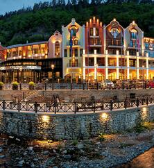 Crowne Plaza Borjomi Hotelansicht