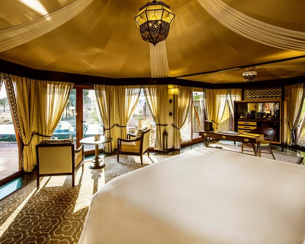 The Ritz-Carlton Bedroom